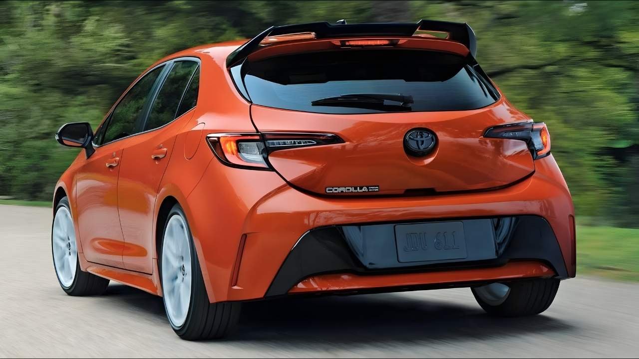 2026-toyota-corolla-hatchback-fx-edition